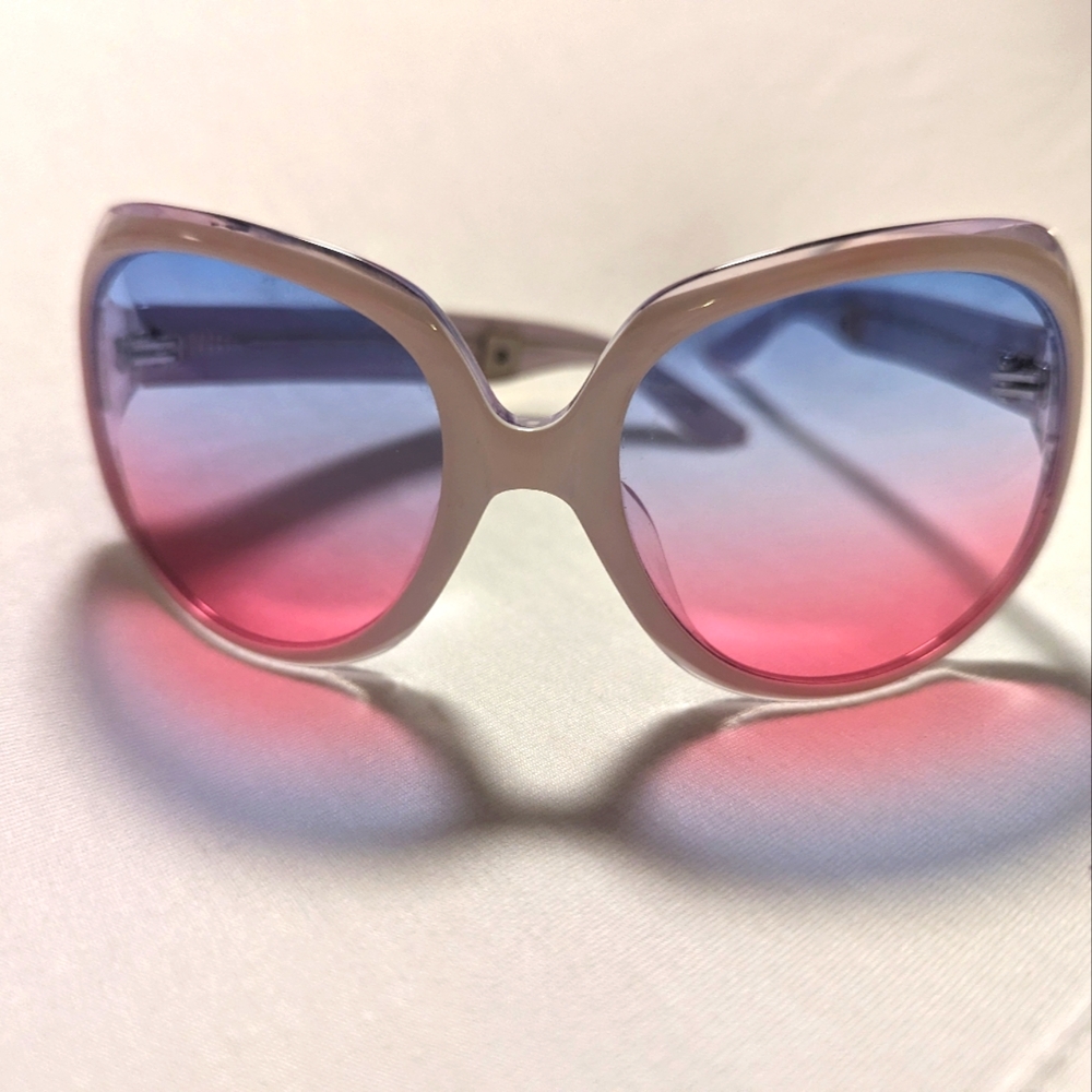 Paris Hilton Style №7 Color C Sunglasses